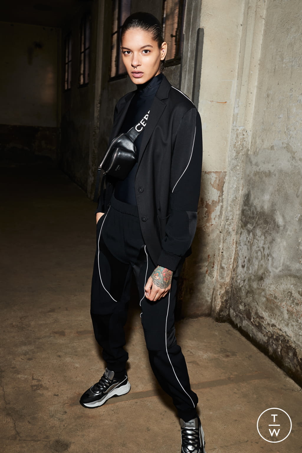 Fashion Week Milan Pre-Fall 2019 look 25 de la collection Iceberg womenswear