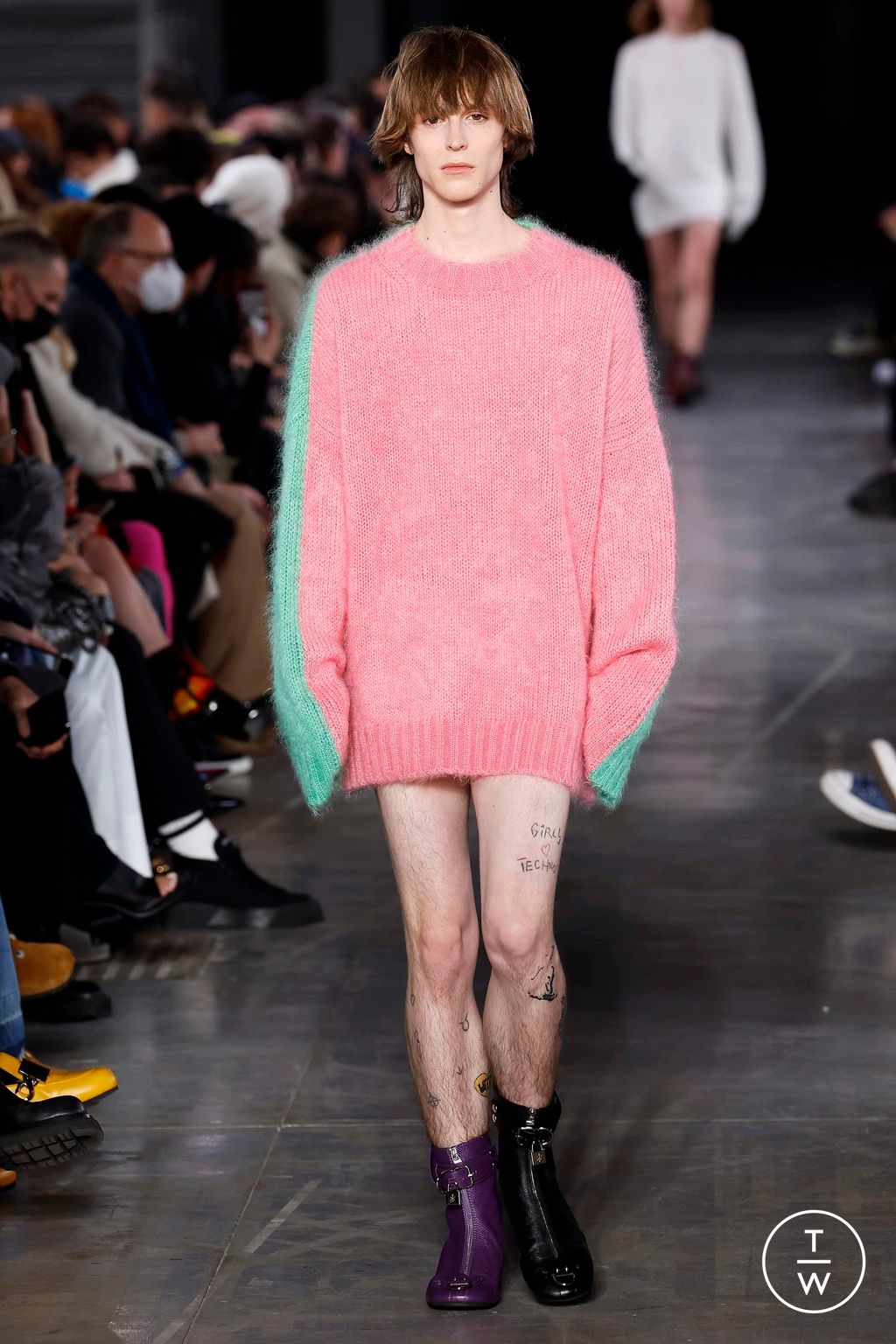 Fashion Week Milan Fall/Winter 2023 look 39 de la collection JW Anderson menswear
