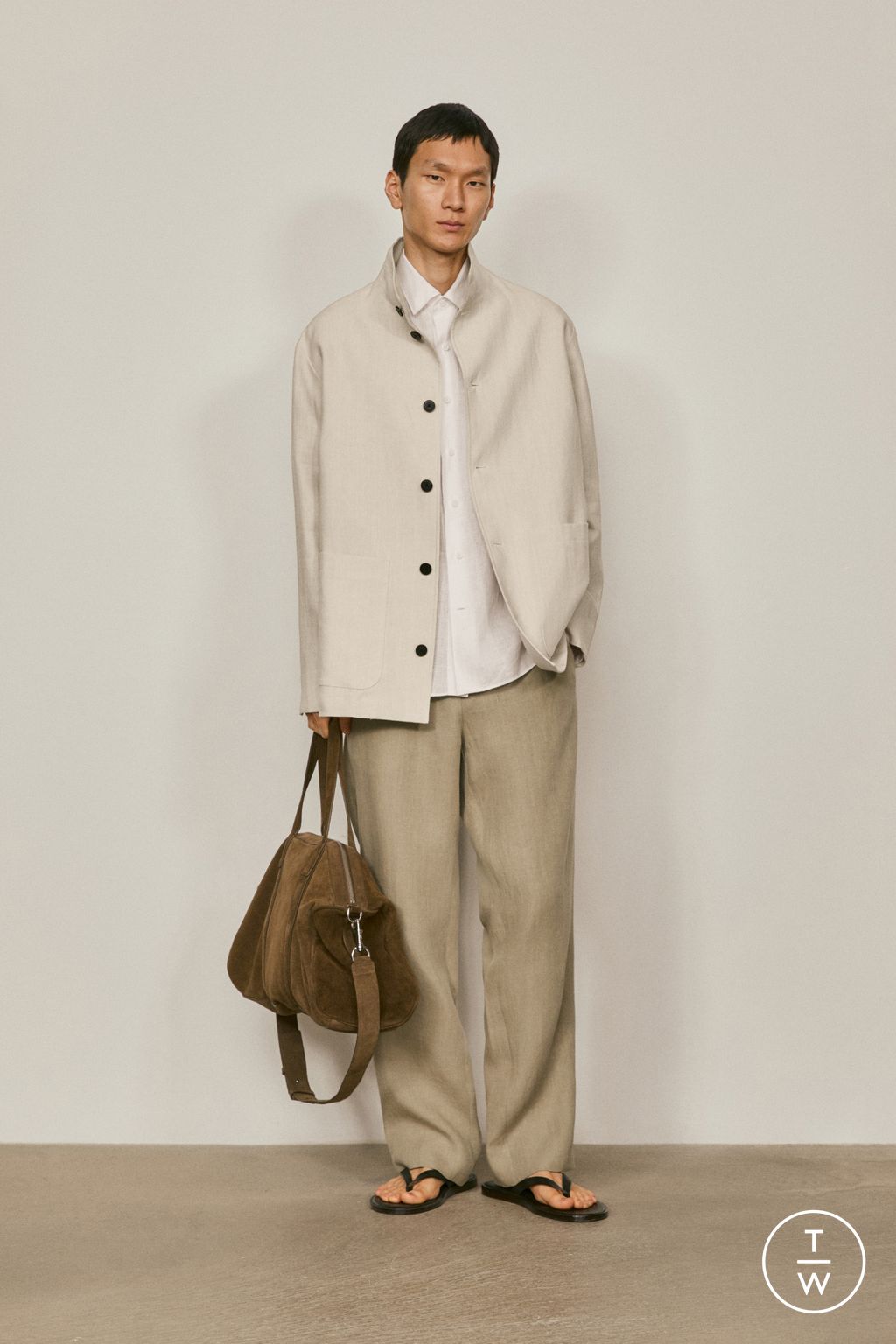 Fashion Week Paris Spring/Summer 2026 look 1 from the Massimo Dutti collection menswear