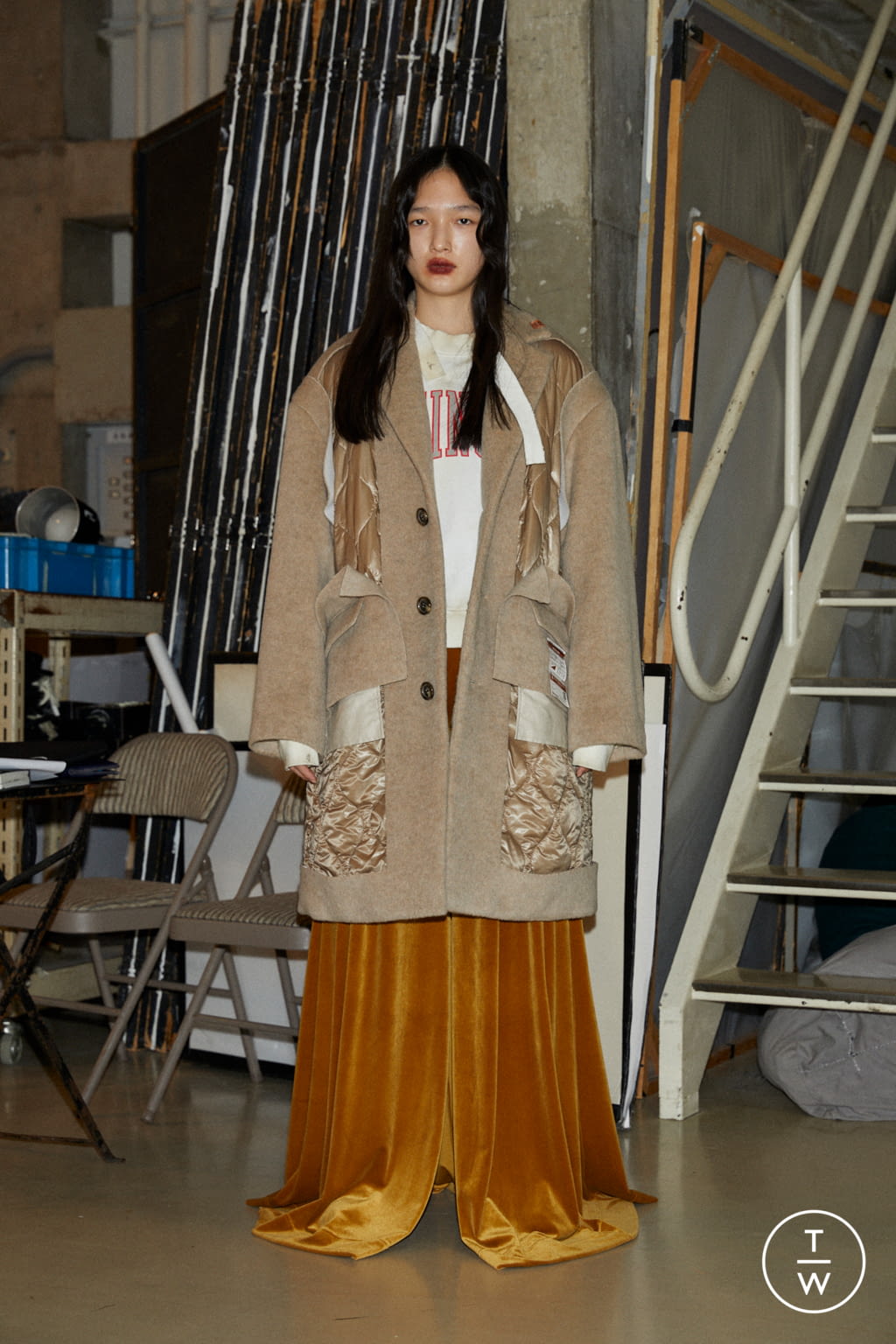 Fashion Week Paris Fall/Winter 2021 look 26 de la collection Maison Mihara Yasuhiro menswear