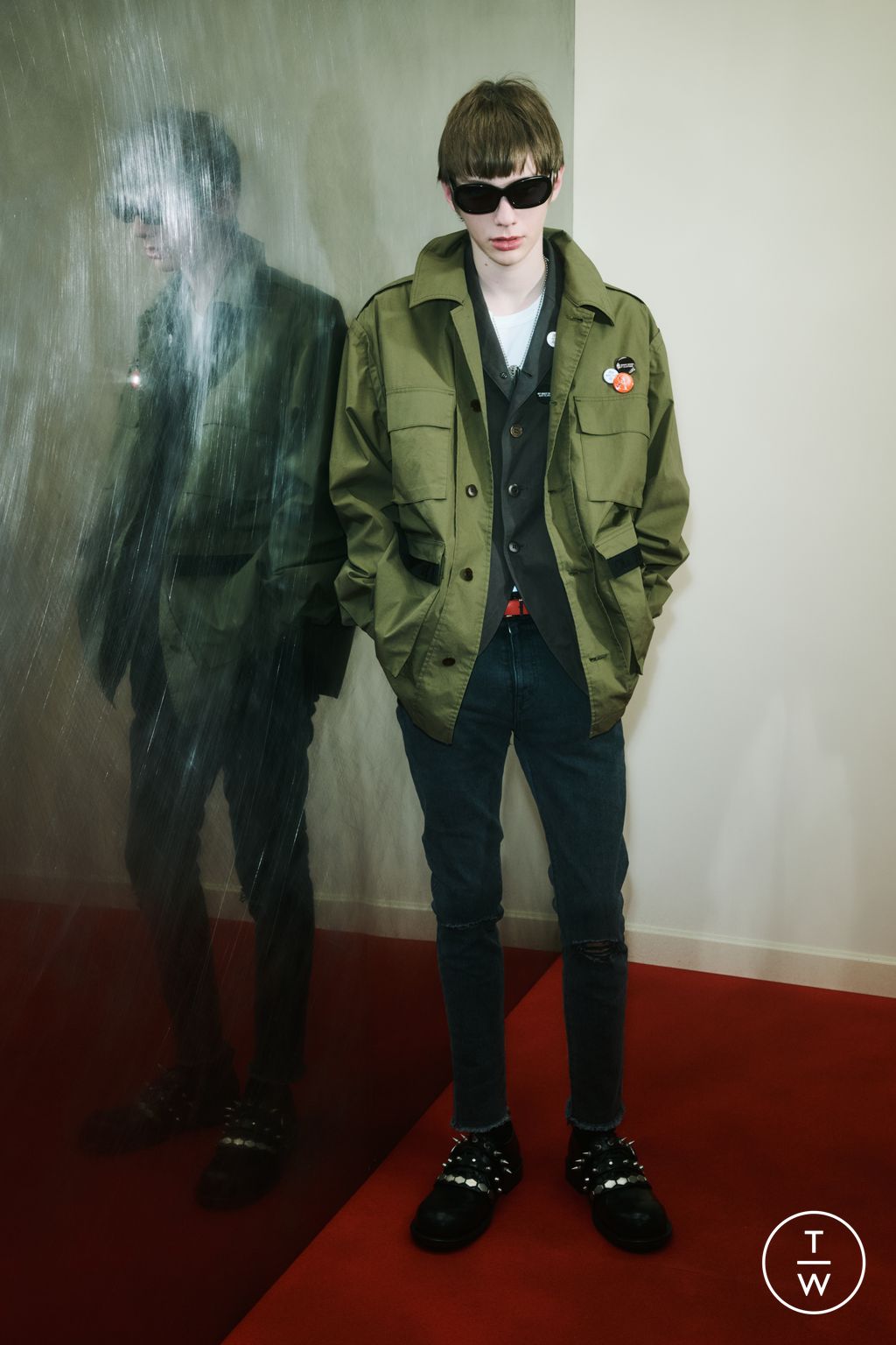 Fashion Week Paris Pre-Fall 2025 look 32 from the Undercover collection menswear