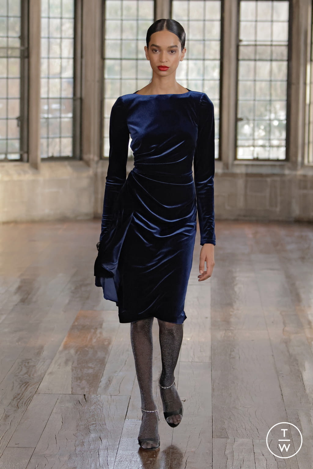 Fashion Week New York Fall/Winter 2022 look 26 de la collection Badgley Mischka womenswear
