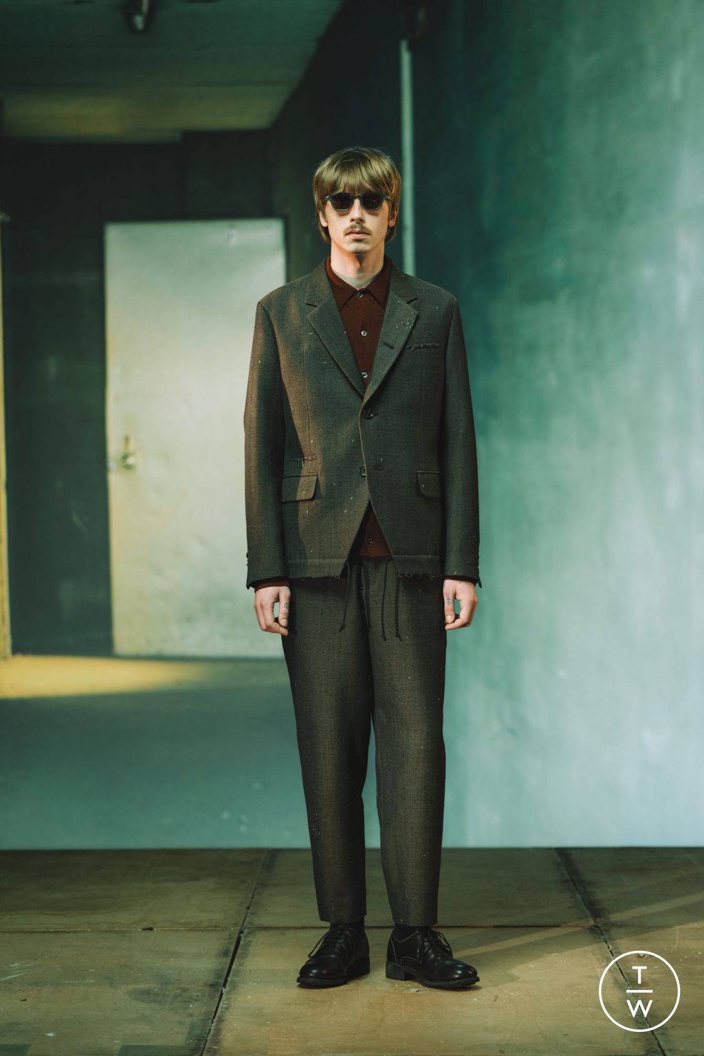 Fashion Week Paris Fall/Winter 2024 look 26 from the Undercover collection 男装