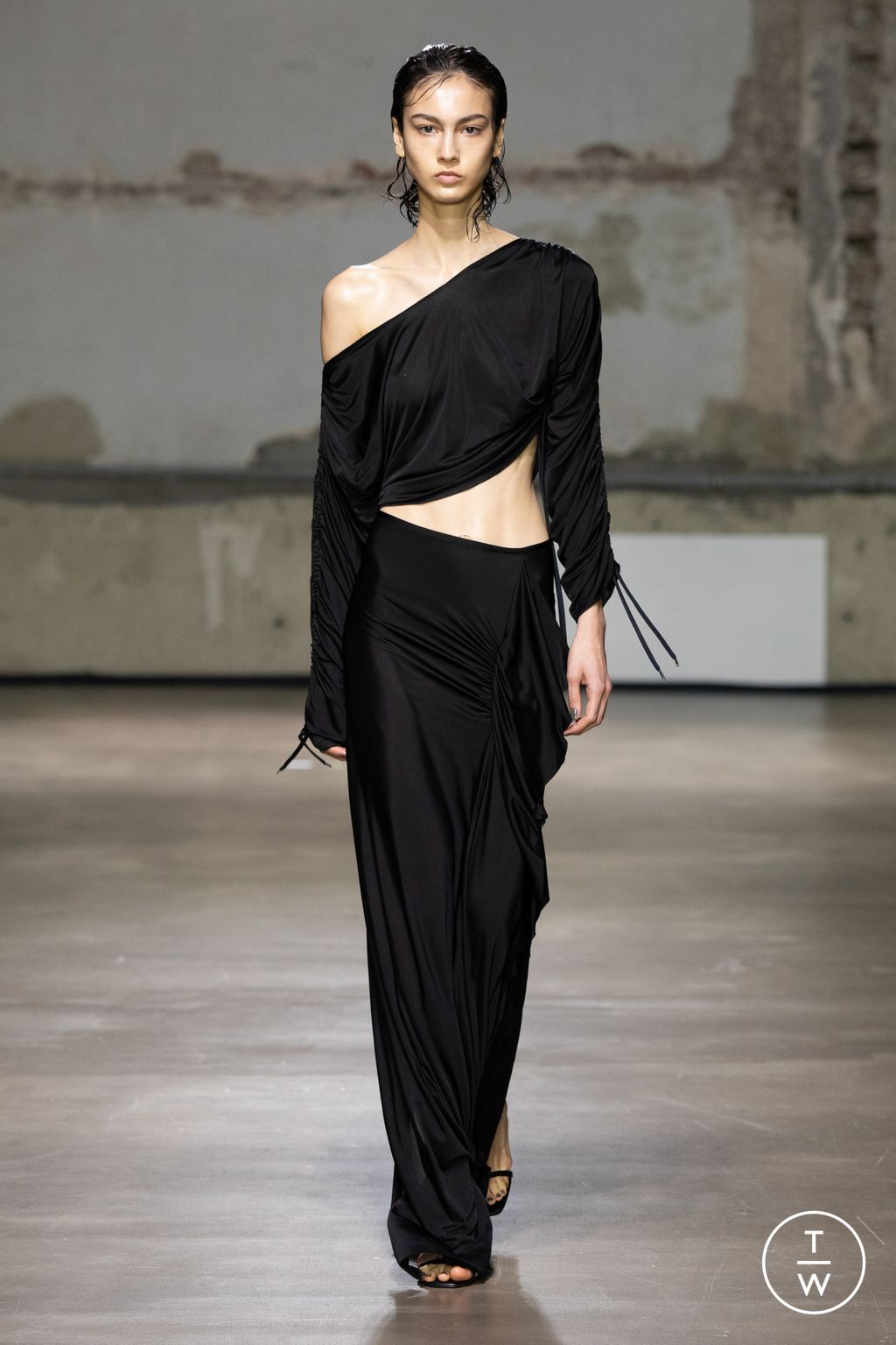 Fashion Week Paris Spring/Summer 2023 look 26 from the Atlein collection womenswear