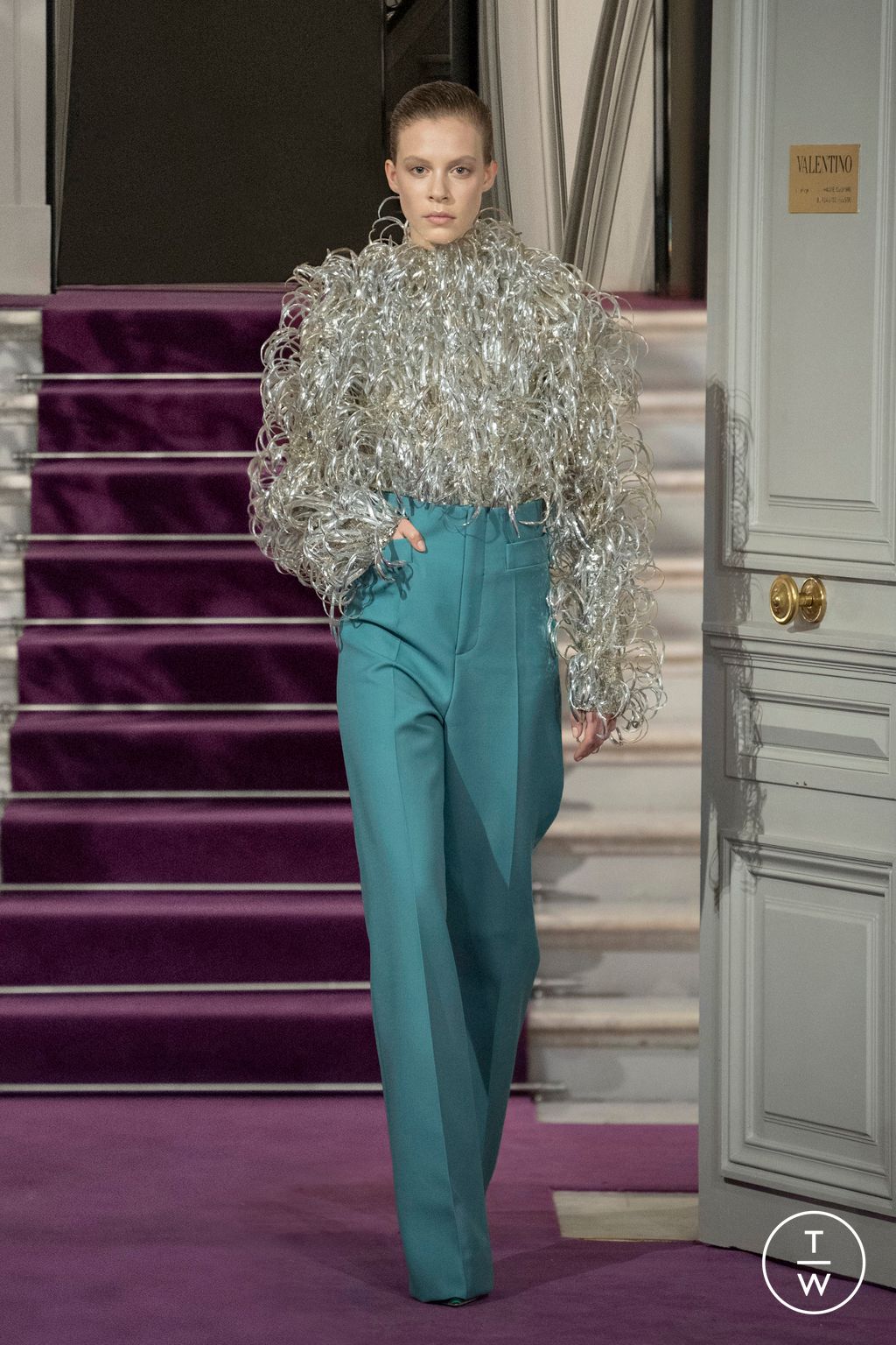 Fashion Week Paris Spring/Summer 2024 look 26 from the Valentino collection couture