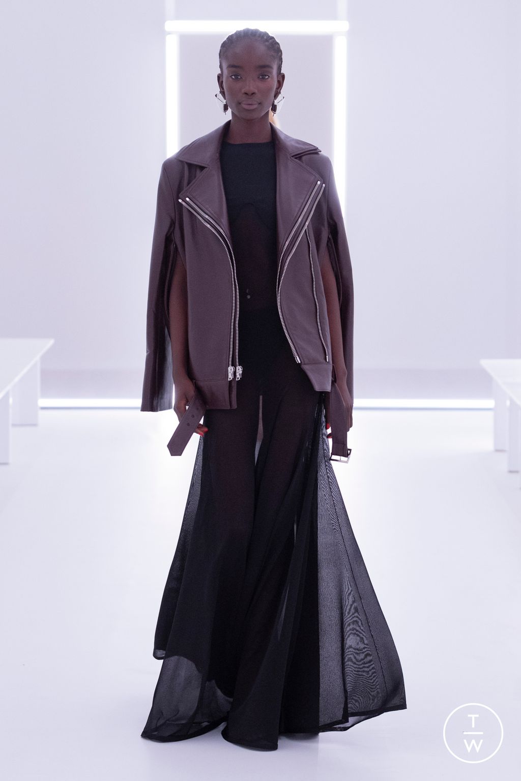 Fashion Week New York Spring/Summer 2024 look 27 from the Brandon Maxwell collection 女装