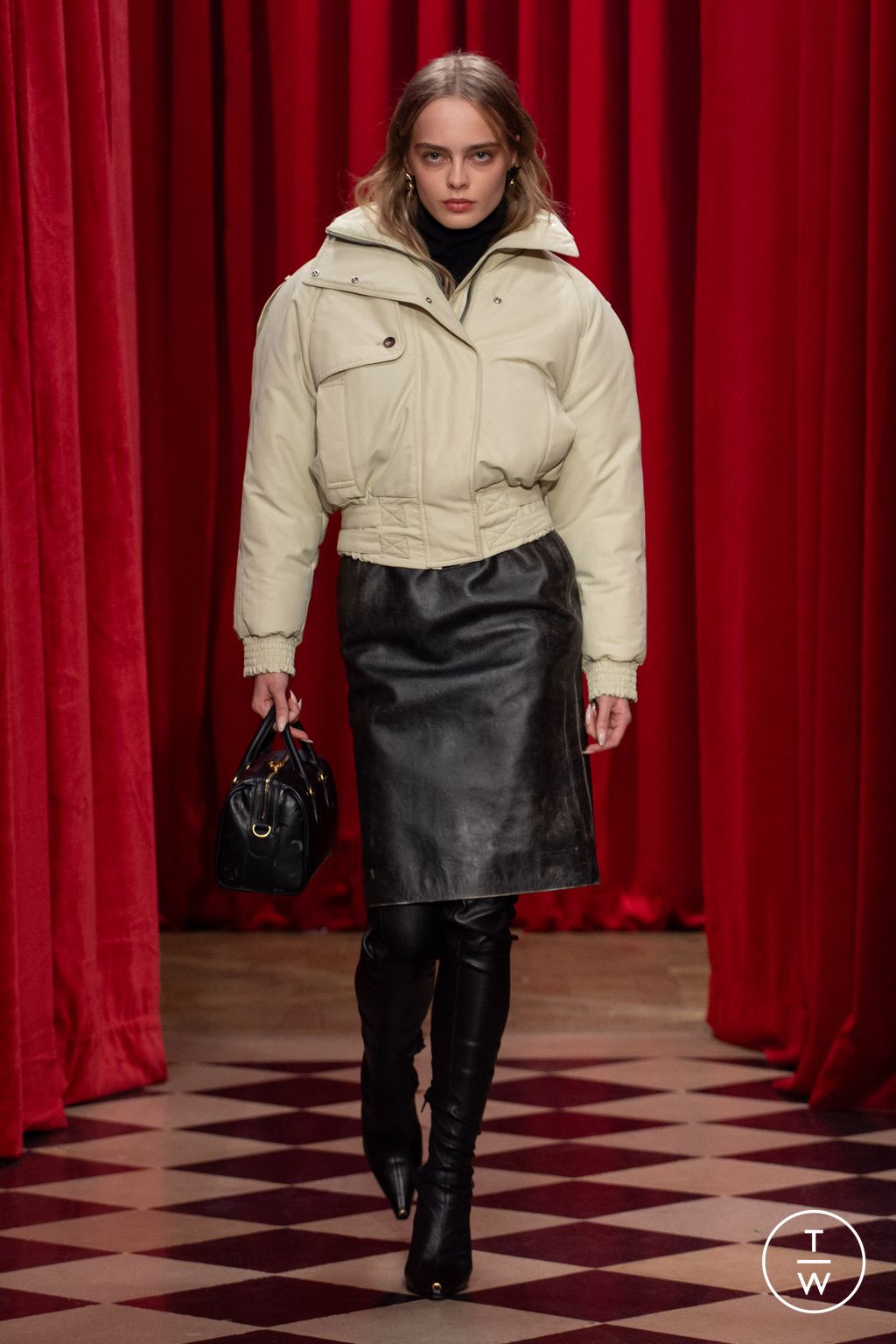 Fashion Week Paris Fall/Winter 2025 look 27 from the Marine Serre collection womenswear