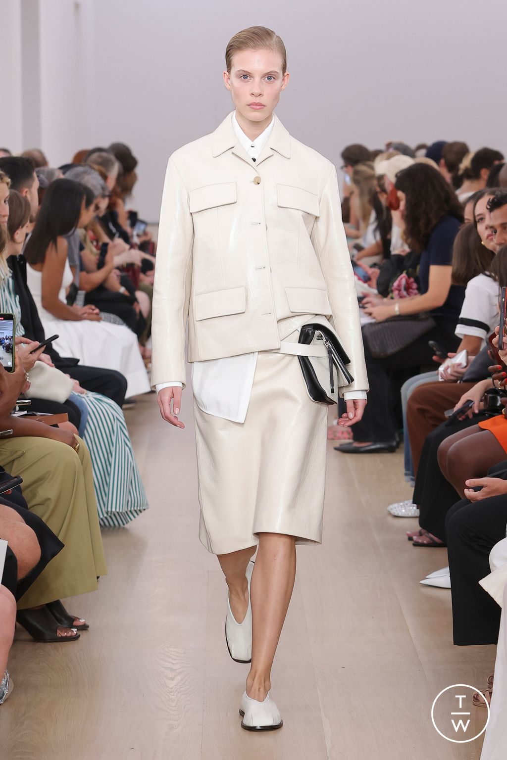 Fashion Week New York Spring/Summer 2024 look 27 from the Proenza Schouler collection 女装