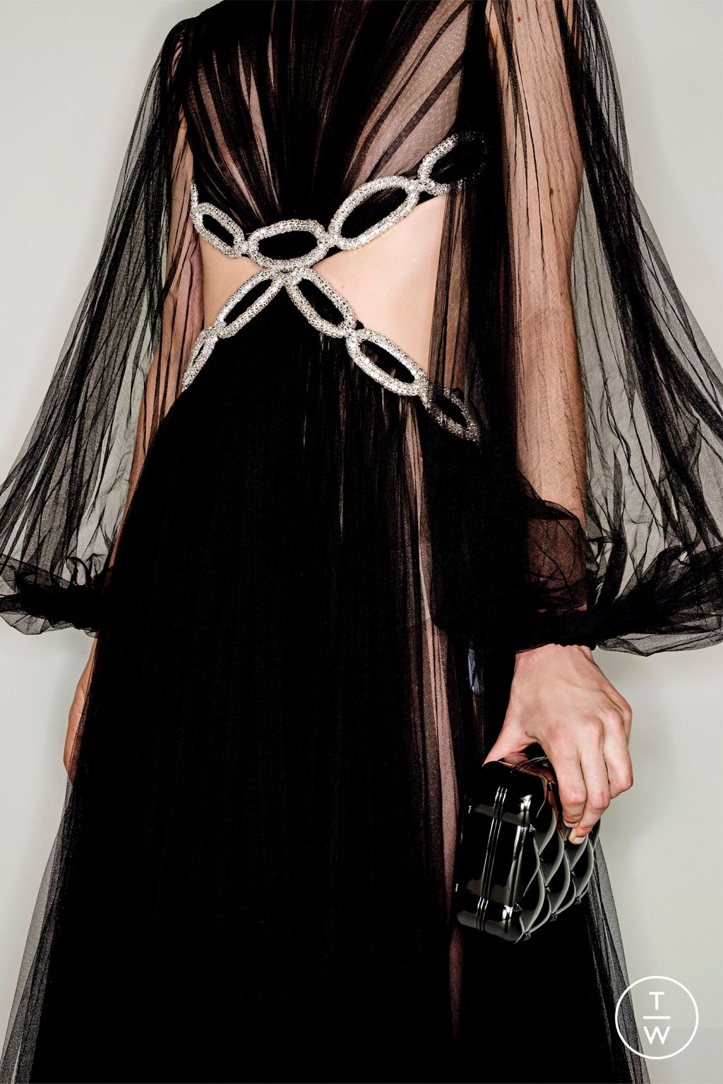 Fashion Week Paris Resort 2023 look 27 from the Valentino collection 女装