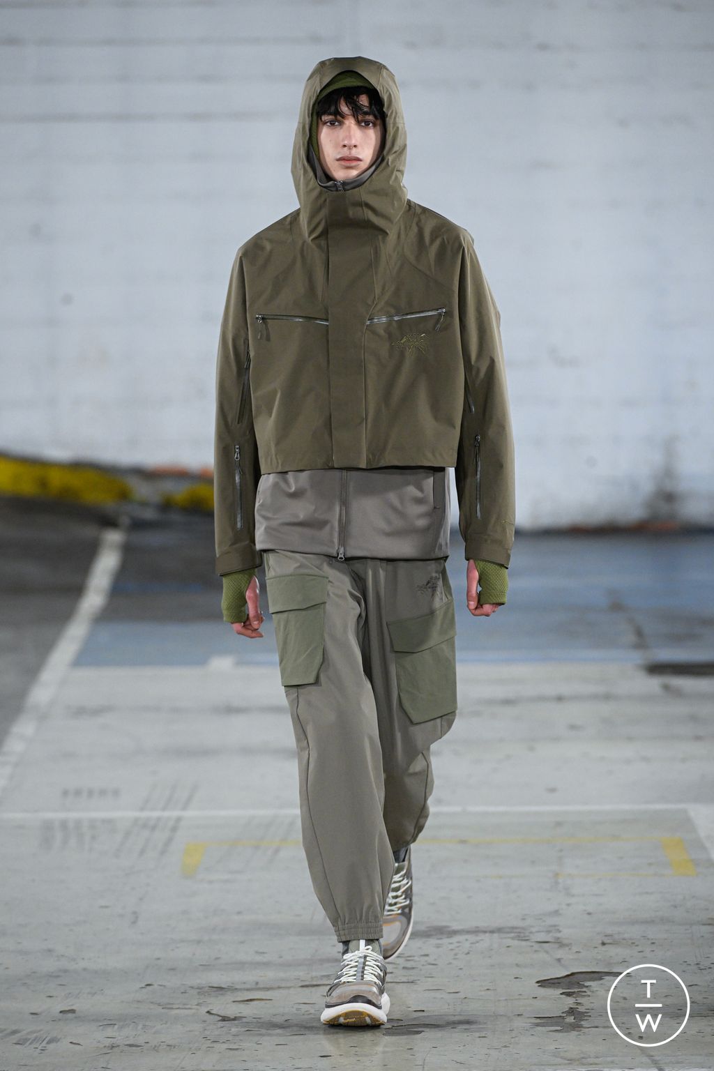Fashion Week Paris Fall/Winter 2026 look 28 de la collection White Mountaineering menswear