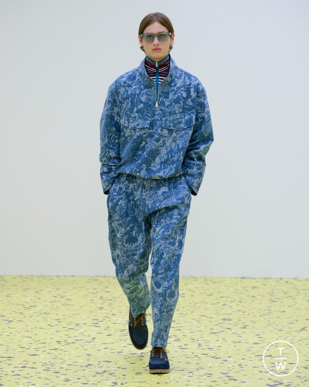 Fashion Week Paris Spring/Summer 2022 look 28 from the Paul Smith collection 男装