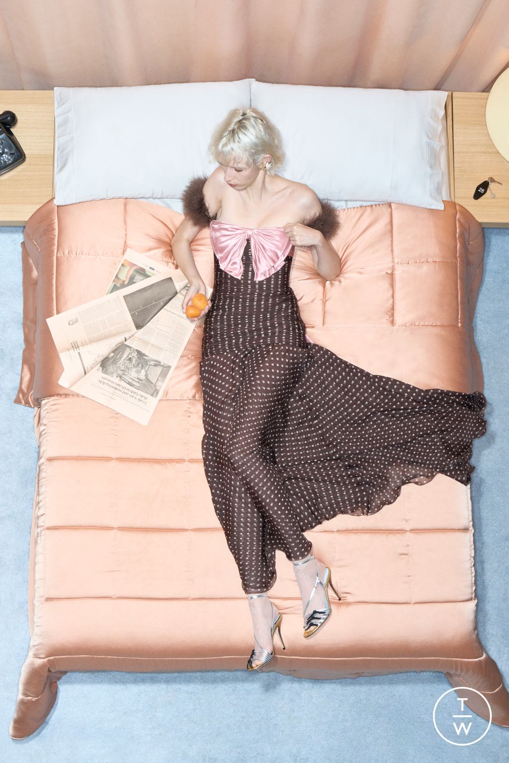 Fashion Week Paris Resort 2026 look 27 from the Valentino collection womenswear