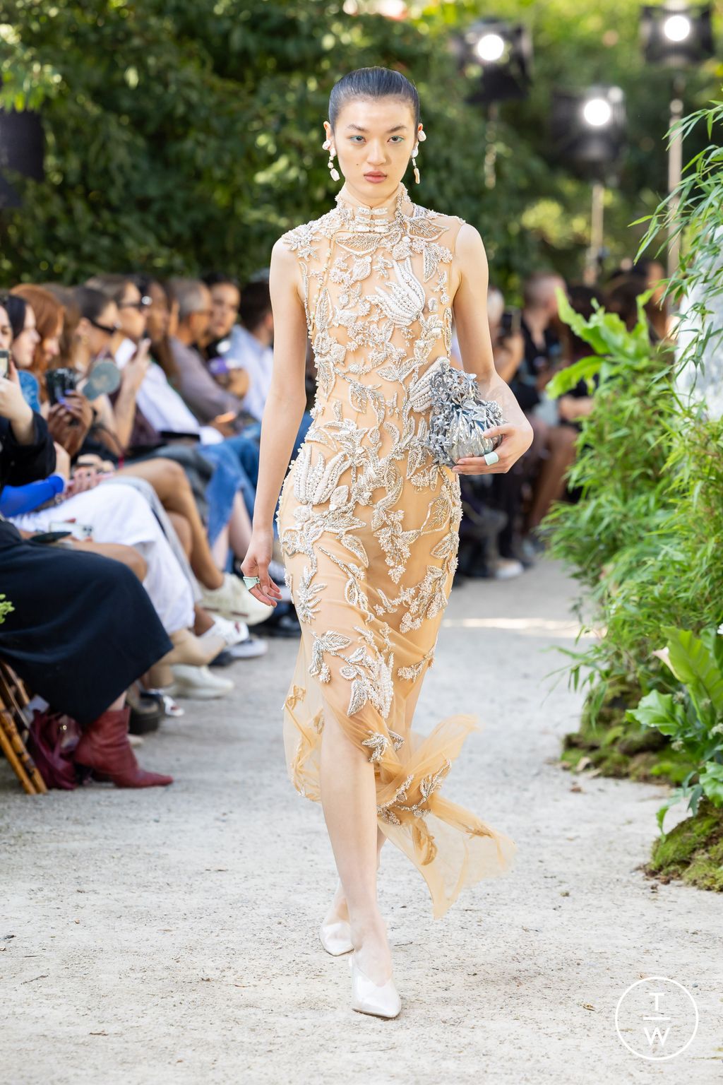 Fashion Week London Spring/Summer 2024 look 29 from the MITHRIDATE collection 女装