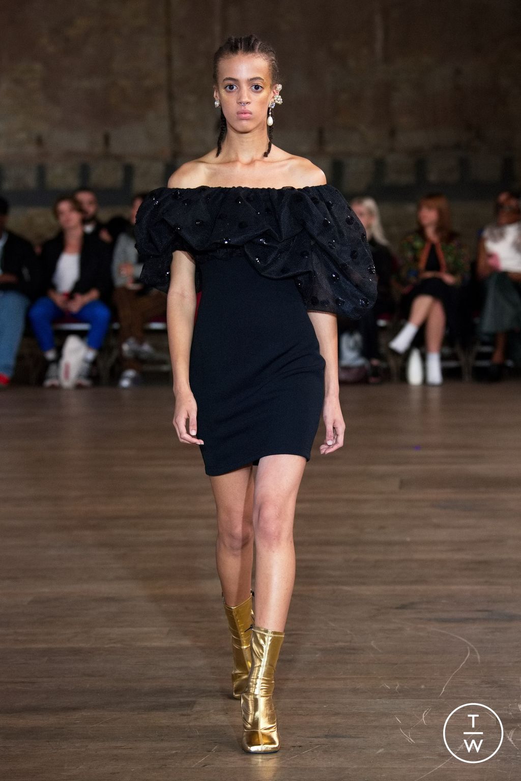 Fashion Week London Spring/Summer 2023 look 29 from the MITHRIDATE collection womenswear