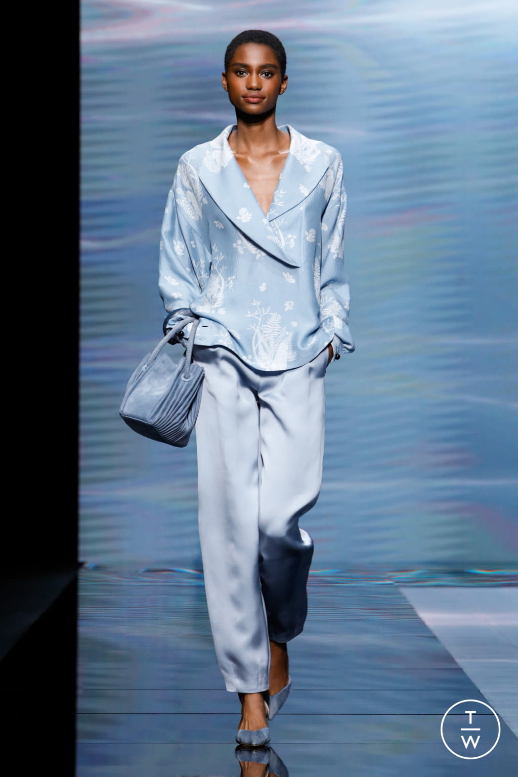 Fashion Week Milan Spring/Summer 2021 look 29 from the Giorgio Armani collection 女装
