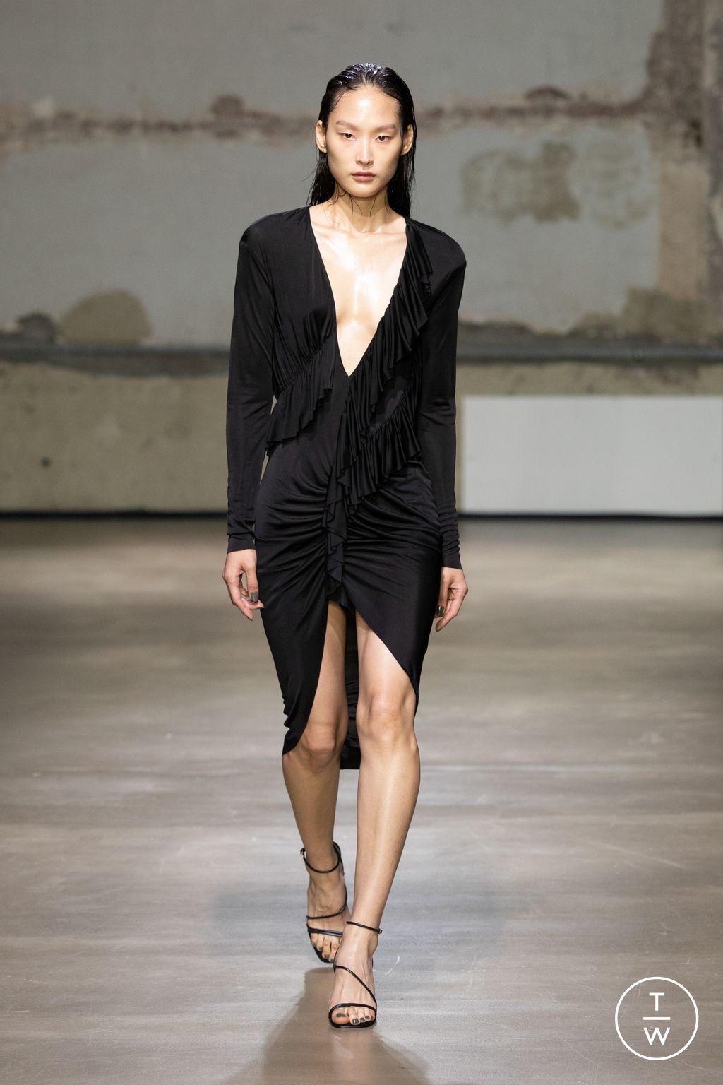 Fashion Week Paris Spring/Summer 2023 look 29 from the Atlein collection womenswear