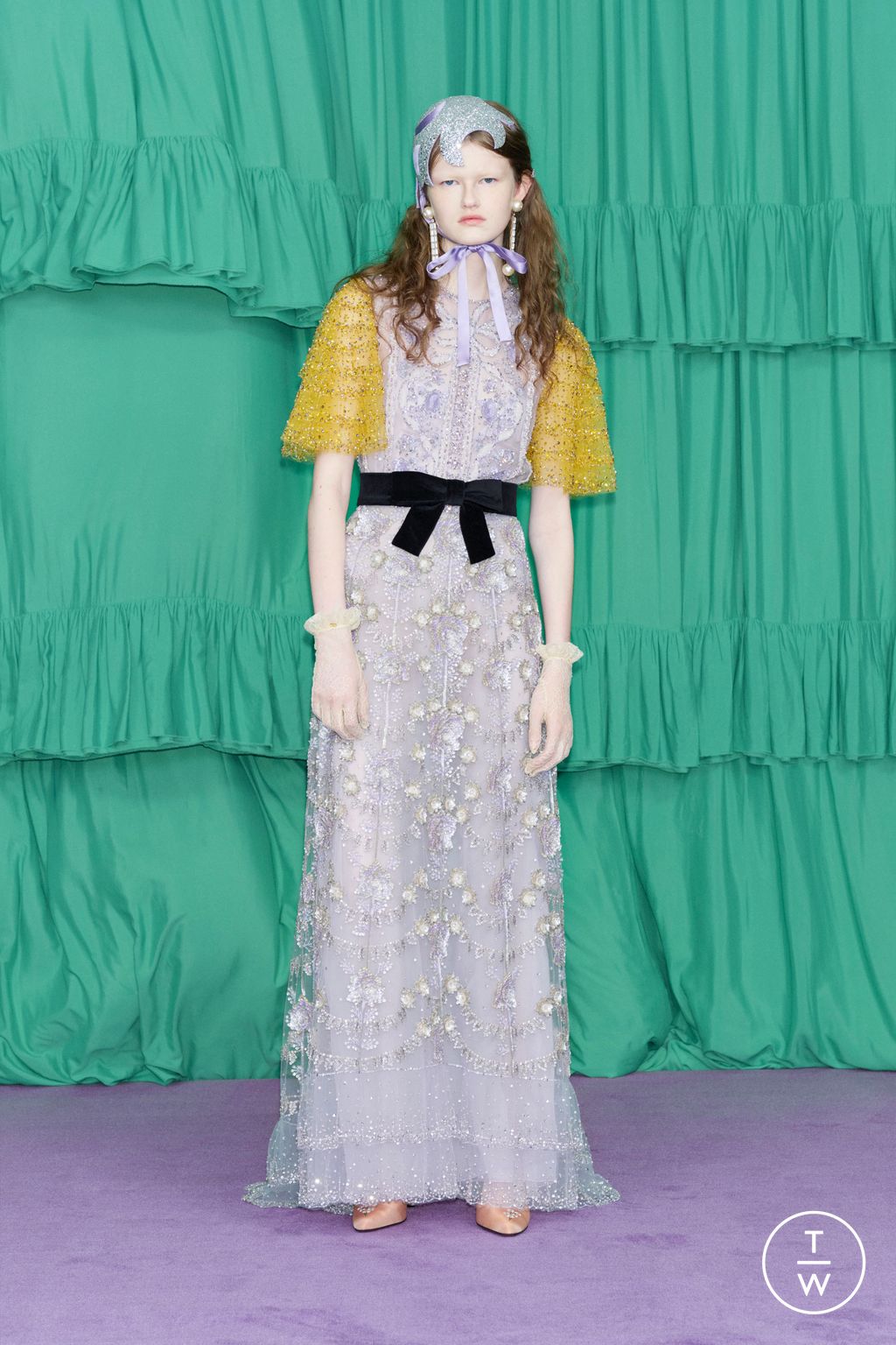 Fashion Week Paris Pre-Fall 2025 look 57 de la collection Valentino womenswear