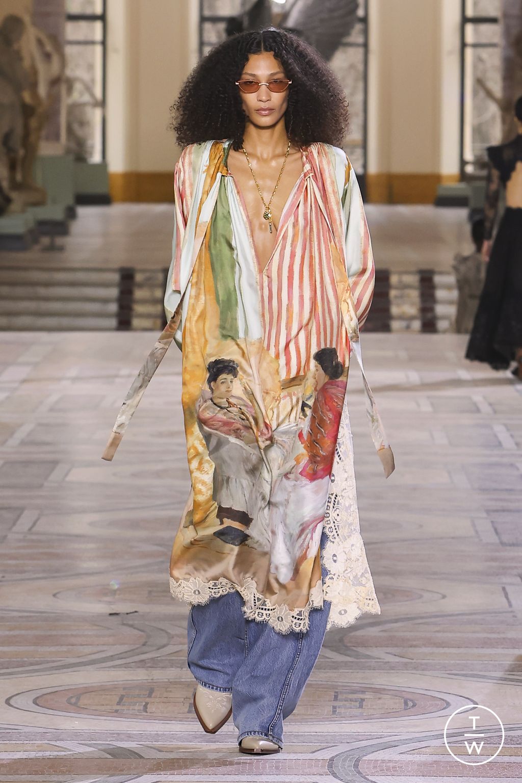 Fashion Week Paris Fall/Winter 2023 look 29 from the Zimmermann collection womenswear