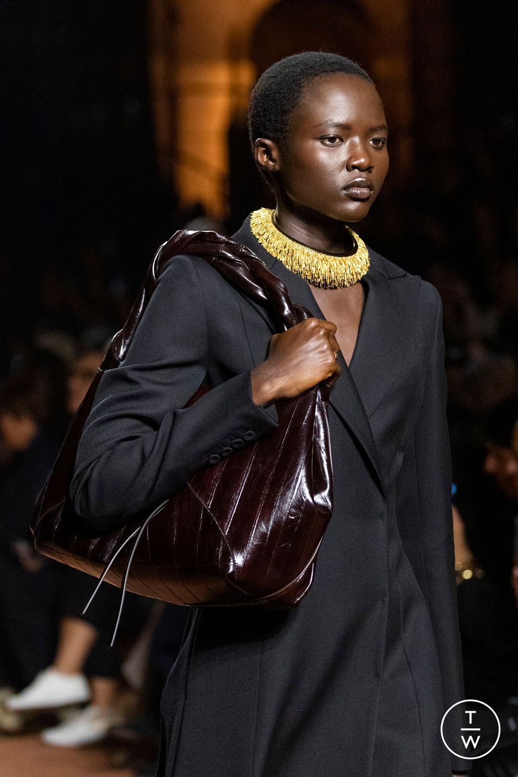 Fashion Week Milan Fall/Winter 2025 look 4 from the Fendi collection womenswear accessories