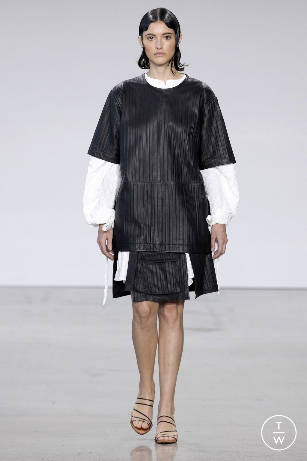 Fashion Week New York Spring/Summer 2023 look 13 from the Deveaux collection 女装