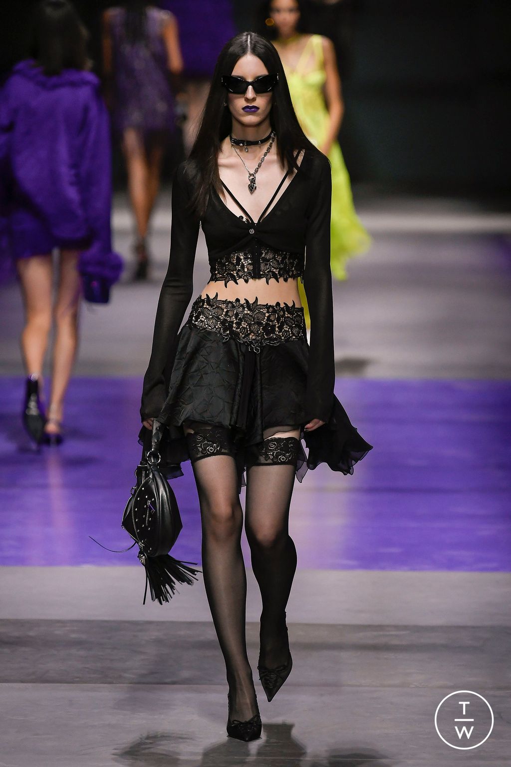 Fashion Week Milan Spring/Summer 2023 look 48 from the Versace collection 女装