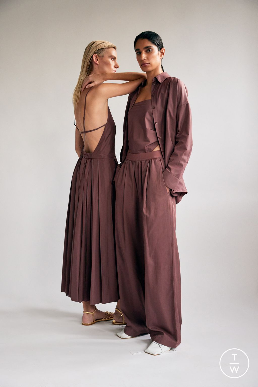 Fashion Week New York Pre-Fall 2024 look 2 de la collection Tibi womenswear