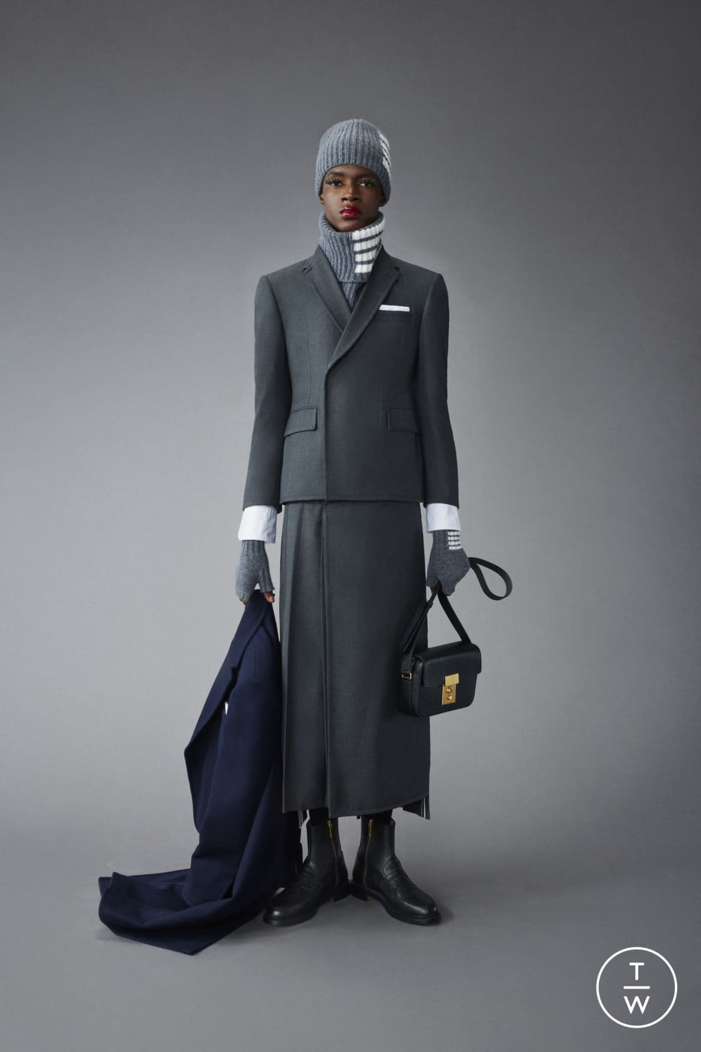 Fashion Week Paris Pre-Fall 2022 look 4 from the Thom Browne collection menswear