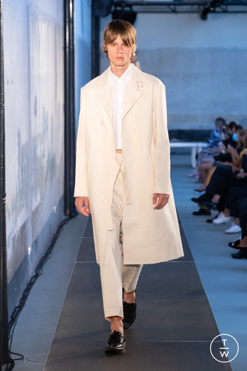 Fashion Week Milan Spring/Summer 2021 look 3 de la collection N°21 womenswear