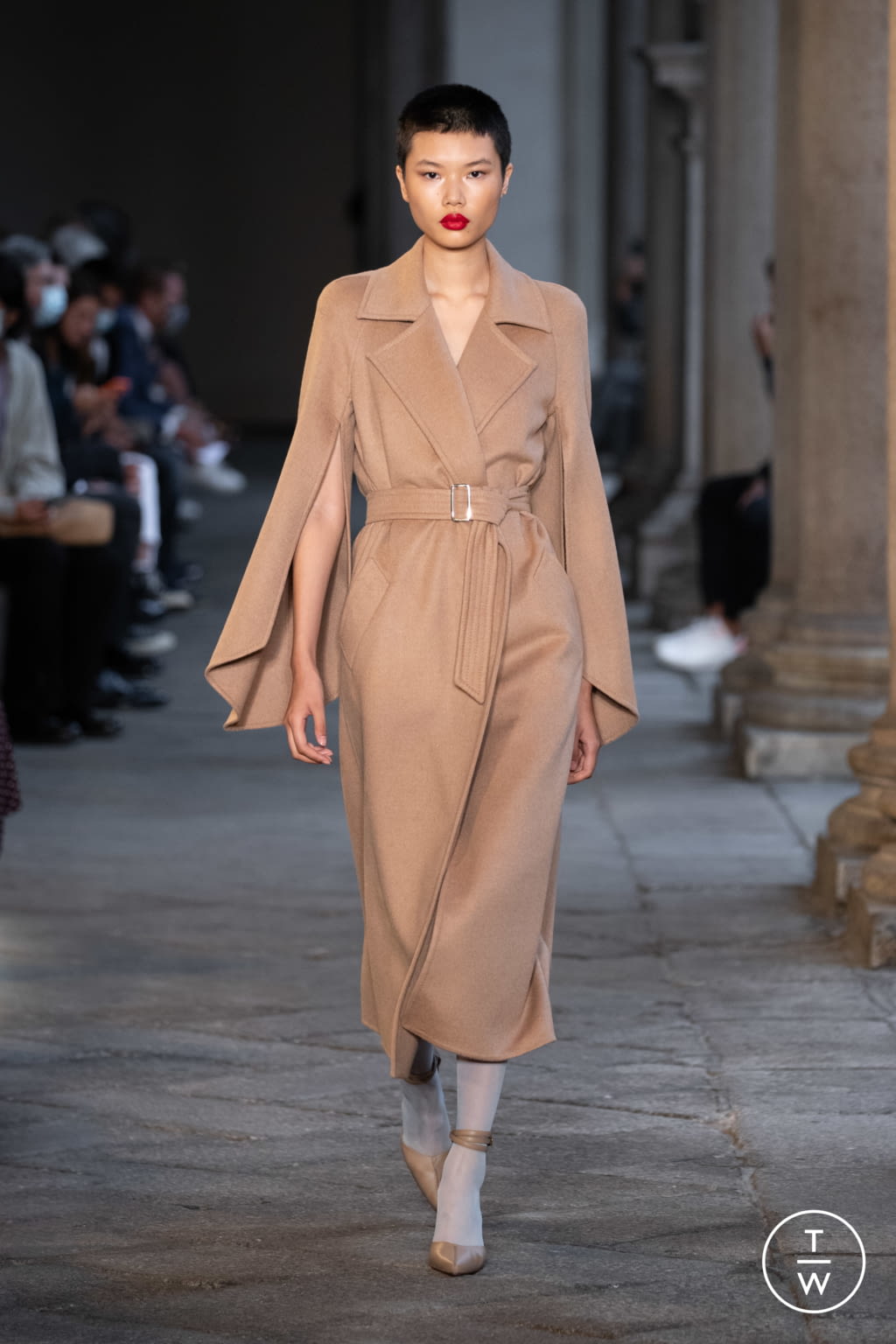 Fashion Week Milan Spring/Summer 2021 look 3 from the Max Mara collection womenswear