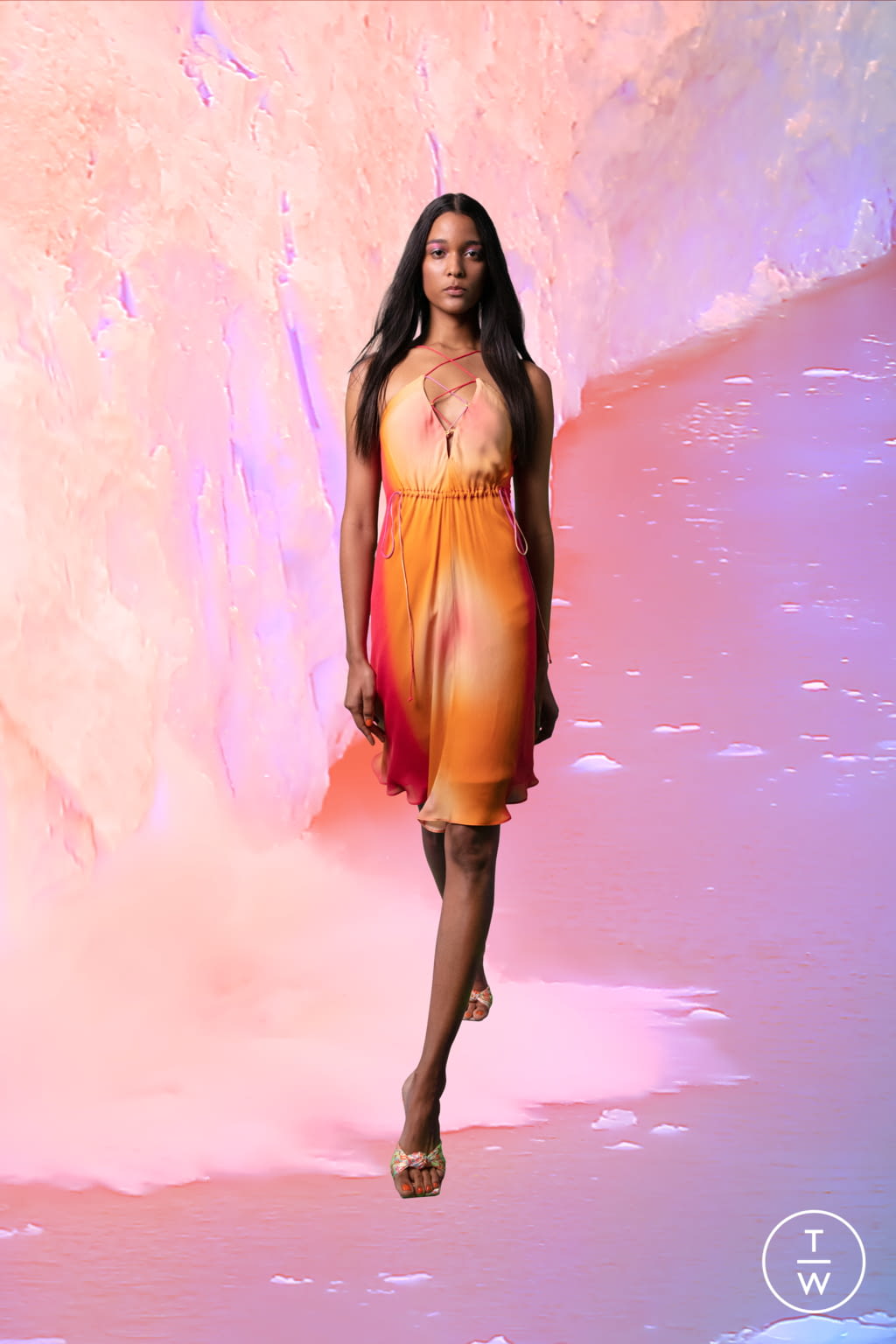 Fashion Week New York Spring/Summer 2022 look 3 from the Nicole Miller collection womenswear