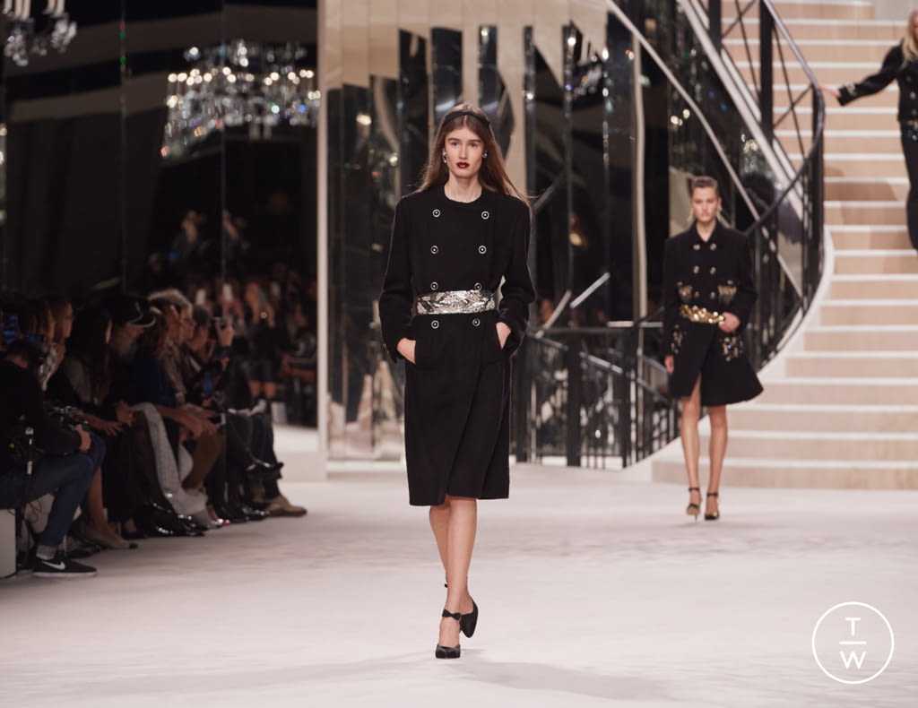 Fashion Week Paris Pre-Fall 2020 look 2 from the Chanel collection womenswear