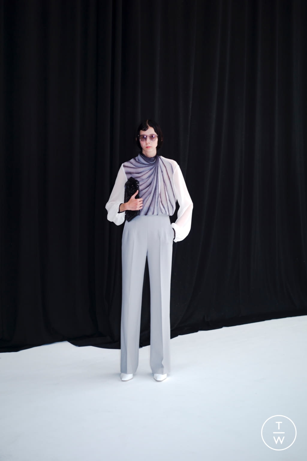 Fashion Week Paris Fall/Winter 2021 look 3 de la collection Mame Kurogouchi womenswear