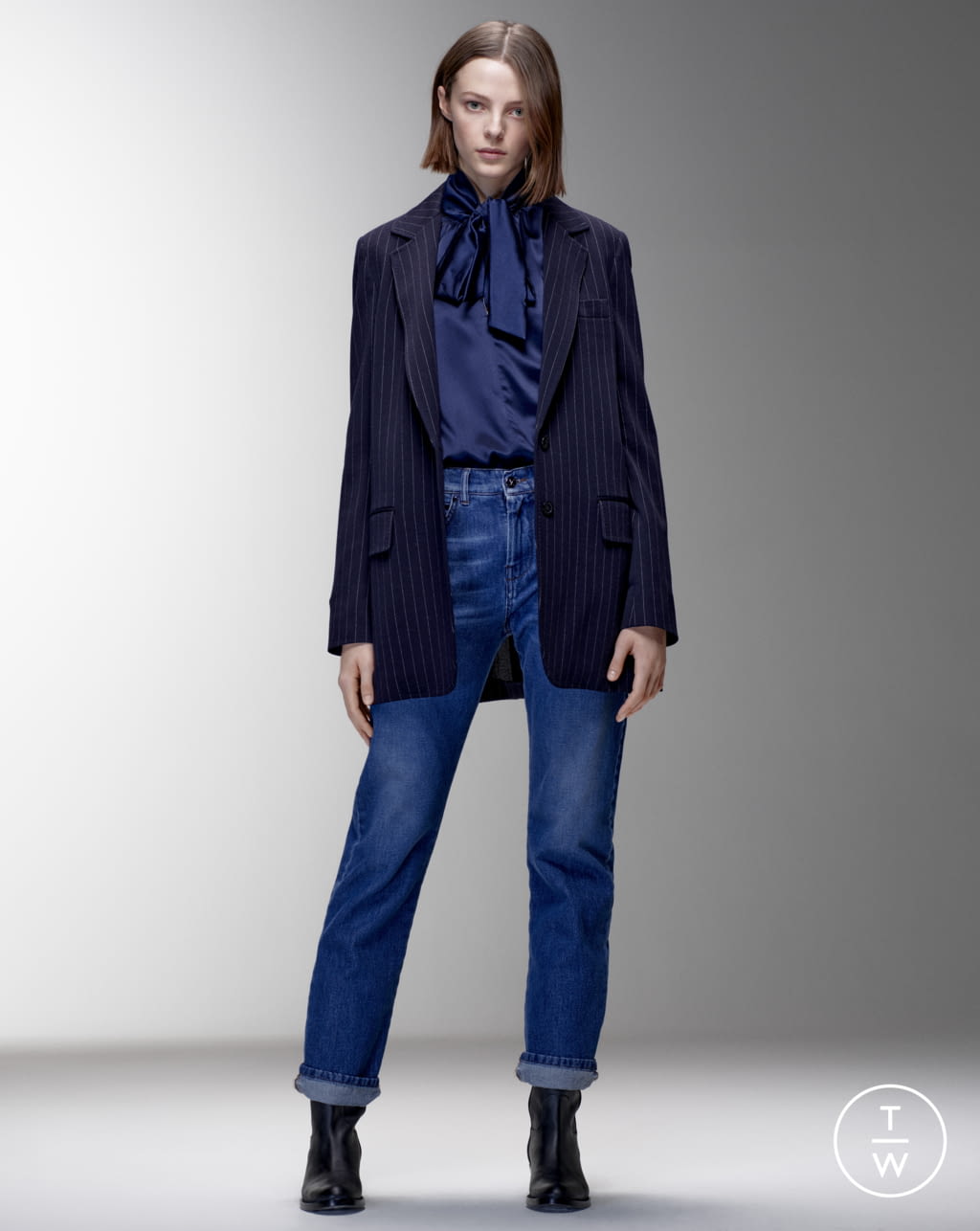 Fashion Week Milan Pre-Fall 2022 look 3 from the Max Mara collection 女装