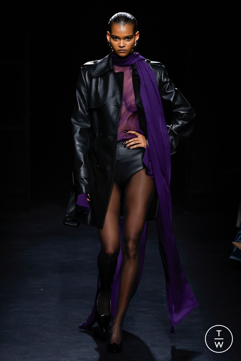 Fashion Week Paris Fall/Winter 2024 look 30 from the Nina Ricci collection 女装
