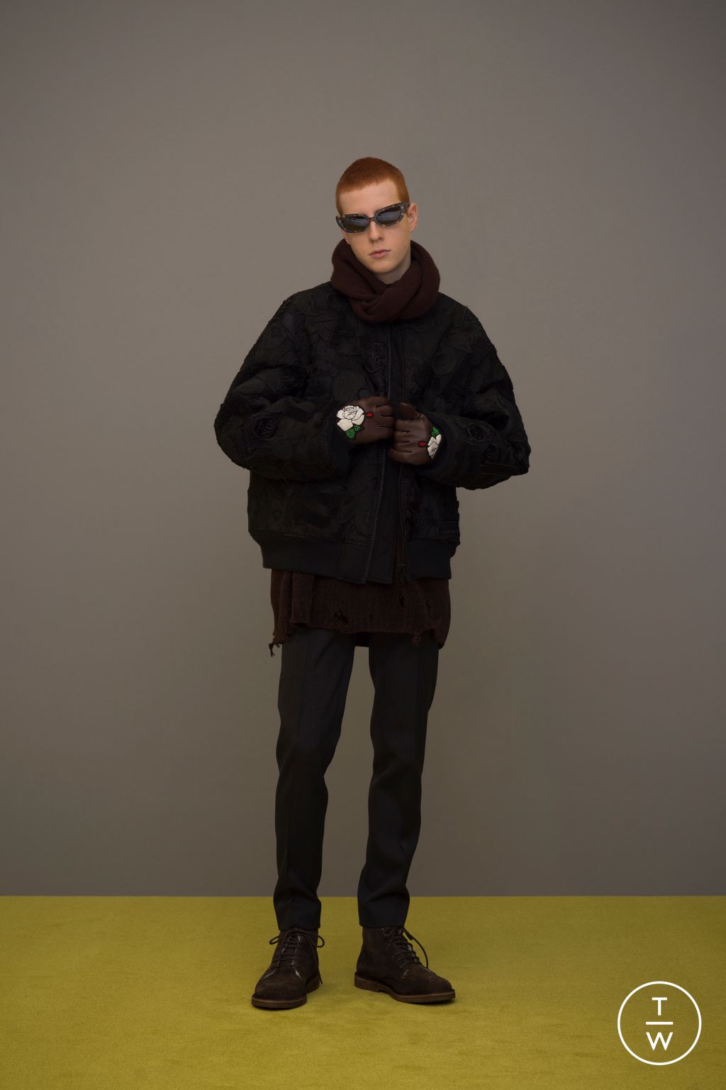 Fashion Week Paris Fall/Winter 2023 look 37 from the Undercover collection 男装