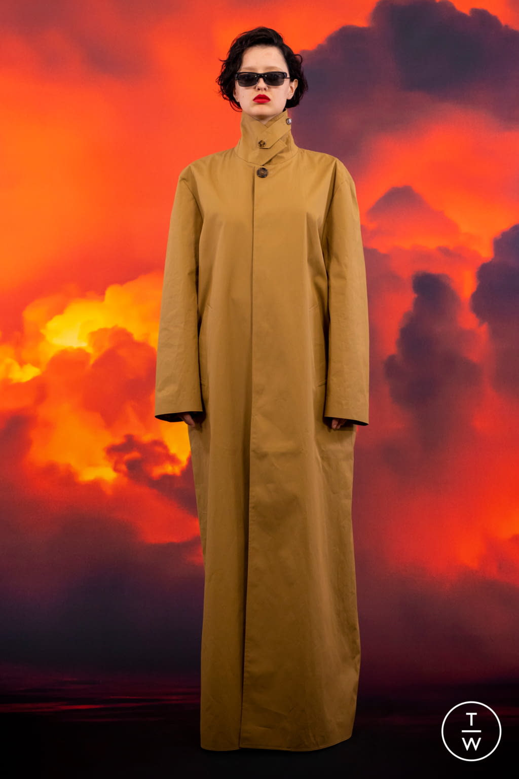 Fashion Week Paris Fall/Winter 2021 look 30 from the VETEMENTS collection menswear