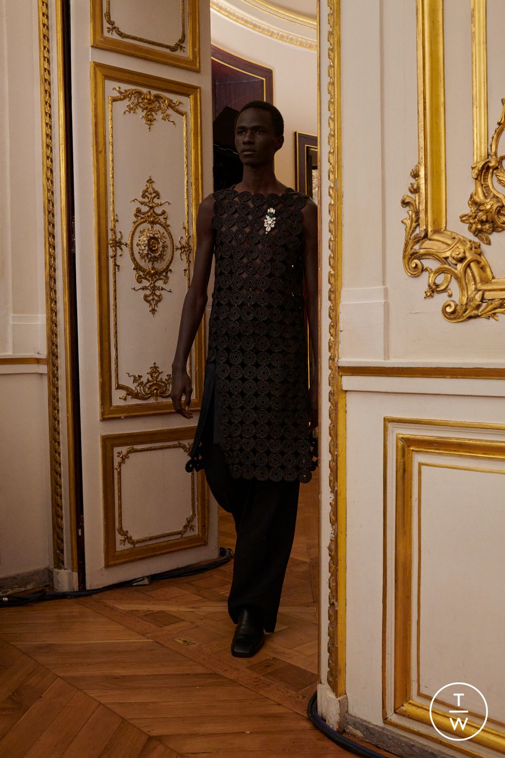 Fashion Week Paris Fall/Winter 2023 look 30 from the Wales Bonner collection 男装