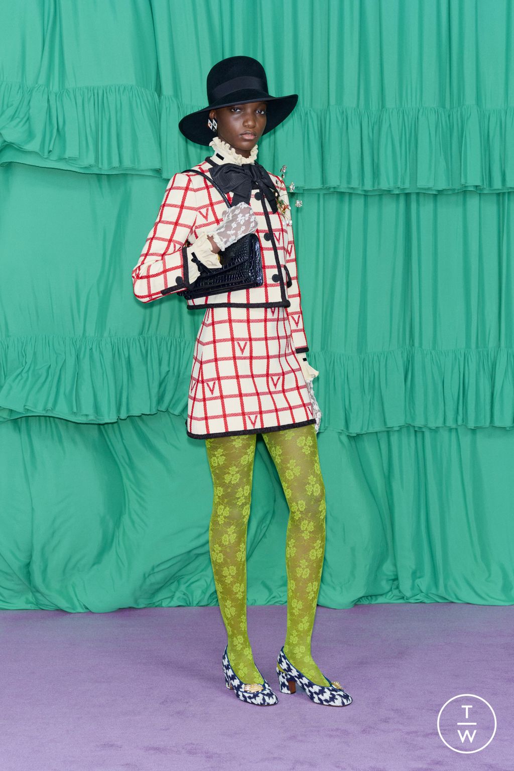 Fashion Week Paris Pre-Fall 2025 look 58 from the Valentino collection womenswear