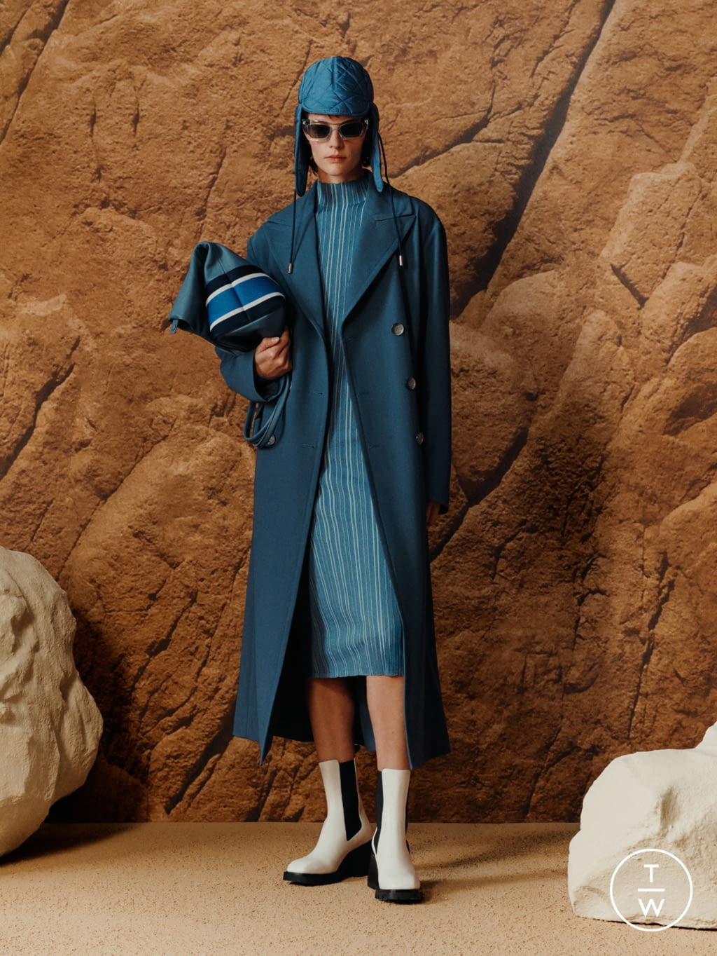 Fashion Week Milan Fall/Winter 2021 look 31 de la collection Boss womenswear