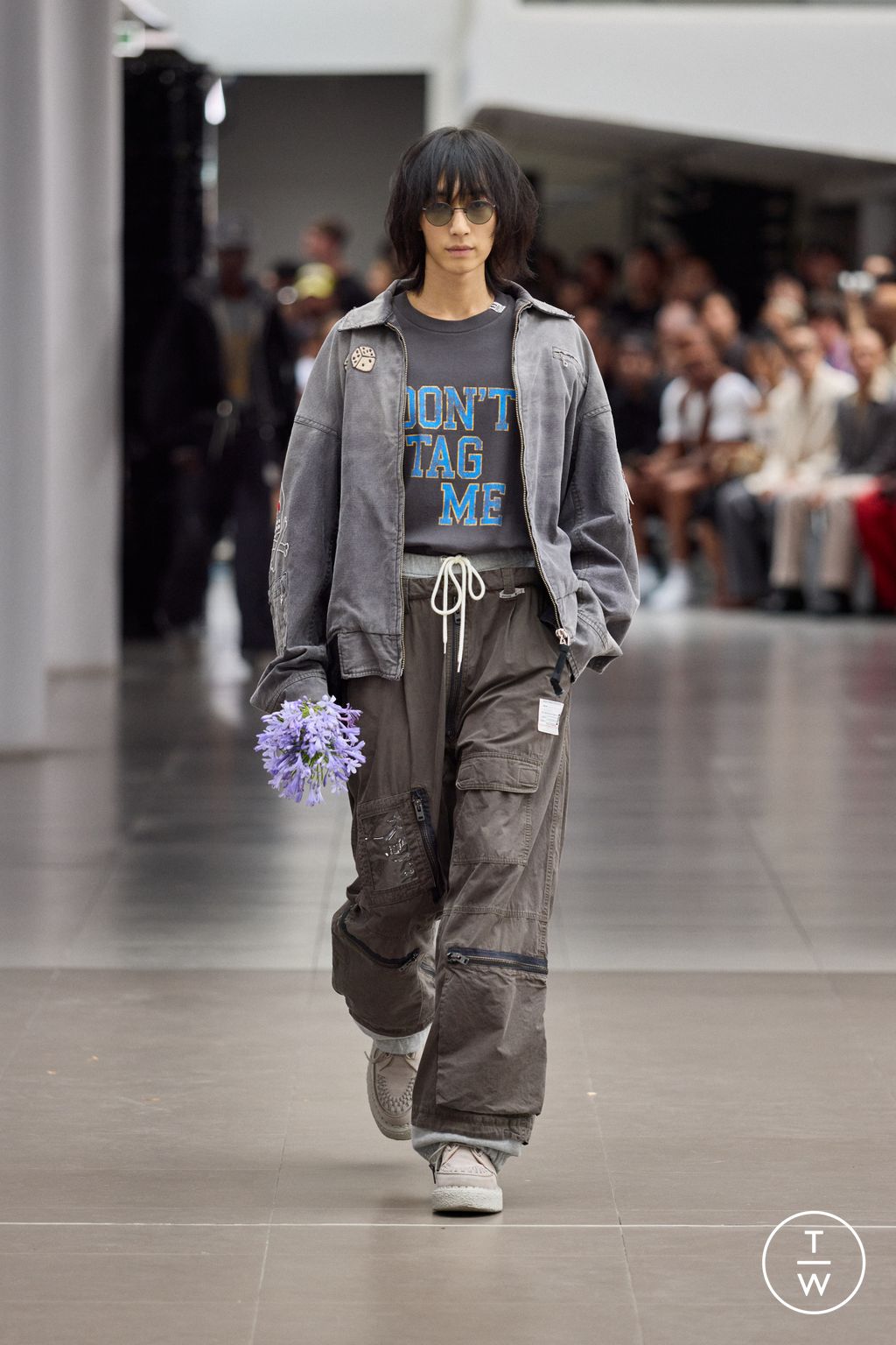 Fashion Week Paris Spring/Summer 2026 look 31 from the Maison Mihara Yasuhiro collection menswear