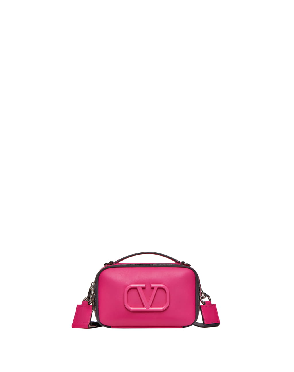 Fashion Week Paris Resort 2022 look 21 from the Valentino collection womenswear accessories