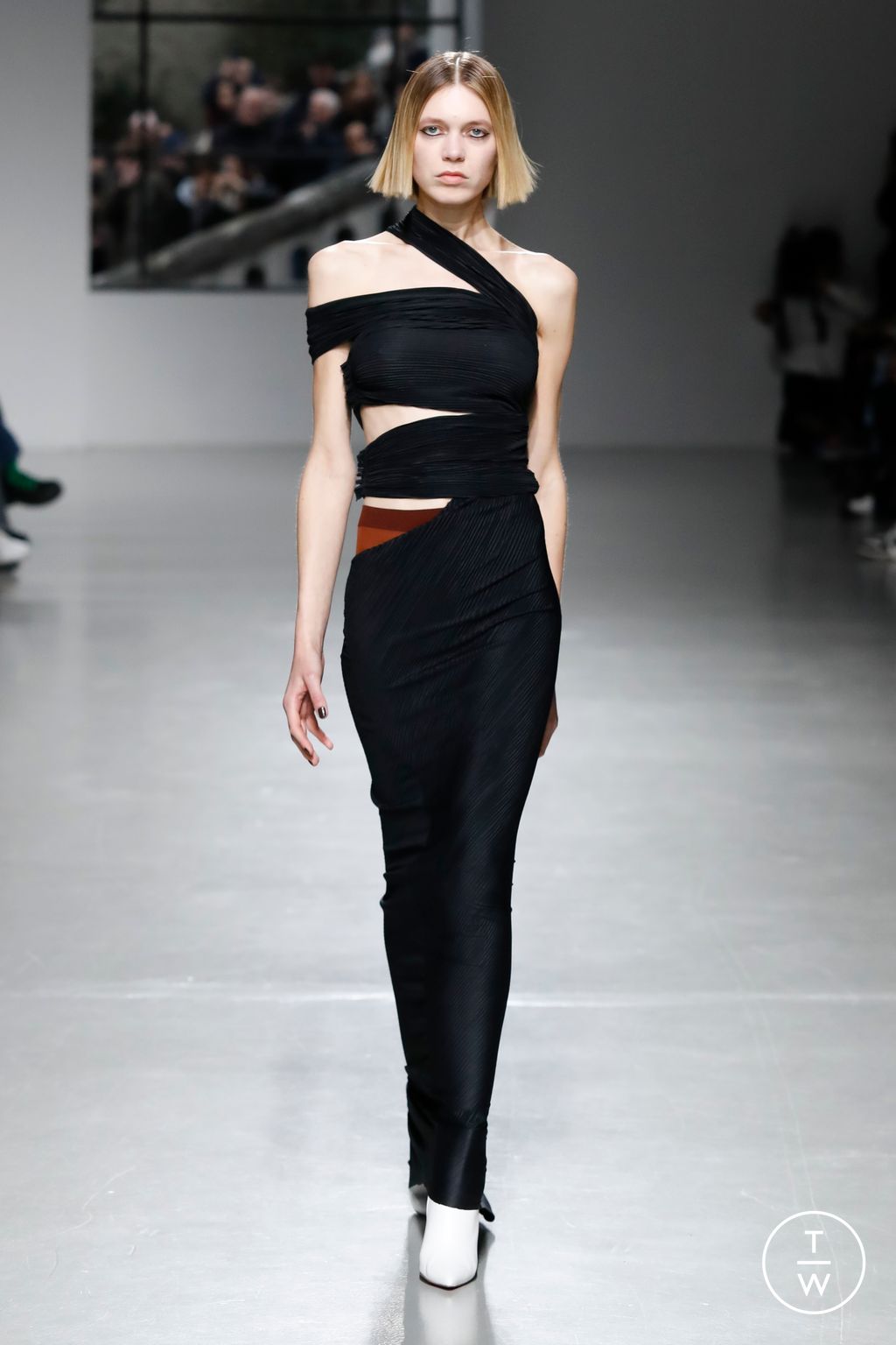 Fashion Week Paris Fall/Winter 2023 look 31 from the Atlein collection womenswear