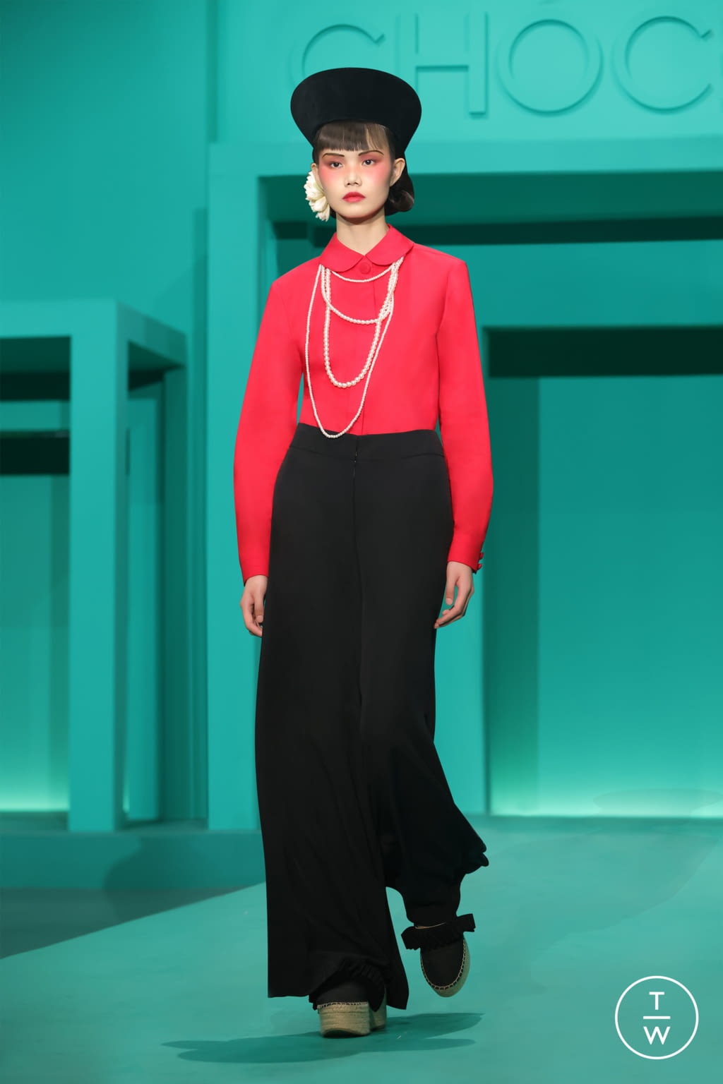 Fashion Week New York Spring/Summer 2022 look 32 from the Chocheng collection womenswear