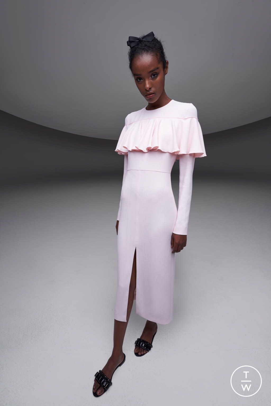 Fashion Week Paris Resort 2021 look 32 de la collection Giambattista Valli womenswear