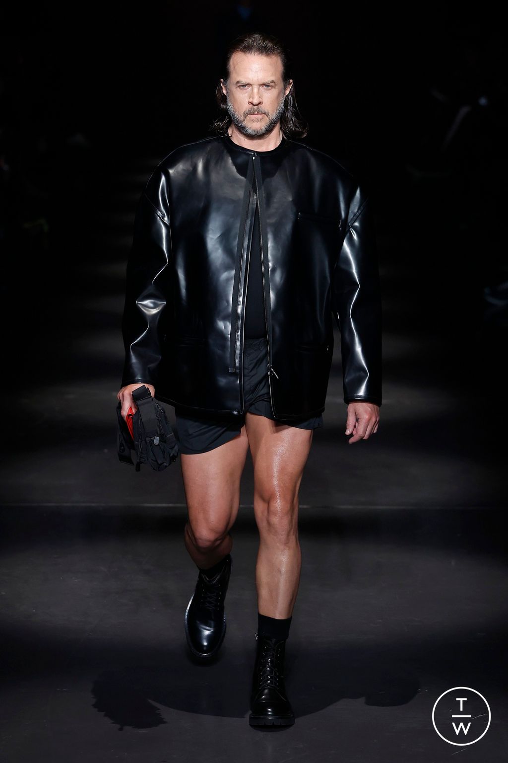 Fashion Week Paris Spring-Summer 2025 look 2 from the 032c collection menswear