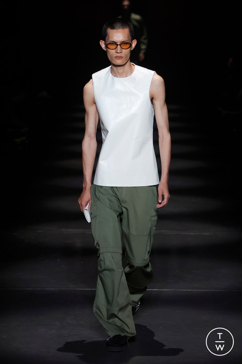 Fashion Week Paris Spring-Summer 2025 look 20 from the 032c collection menswear