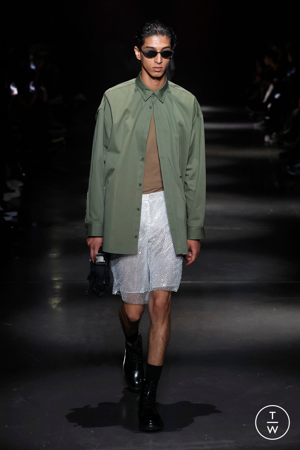 Fashion Week Paris Spring-Summer 2025 look 21 from the 032c collection menswear