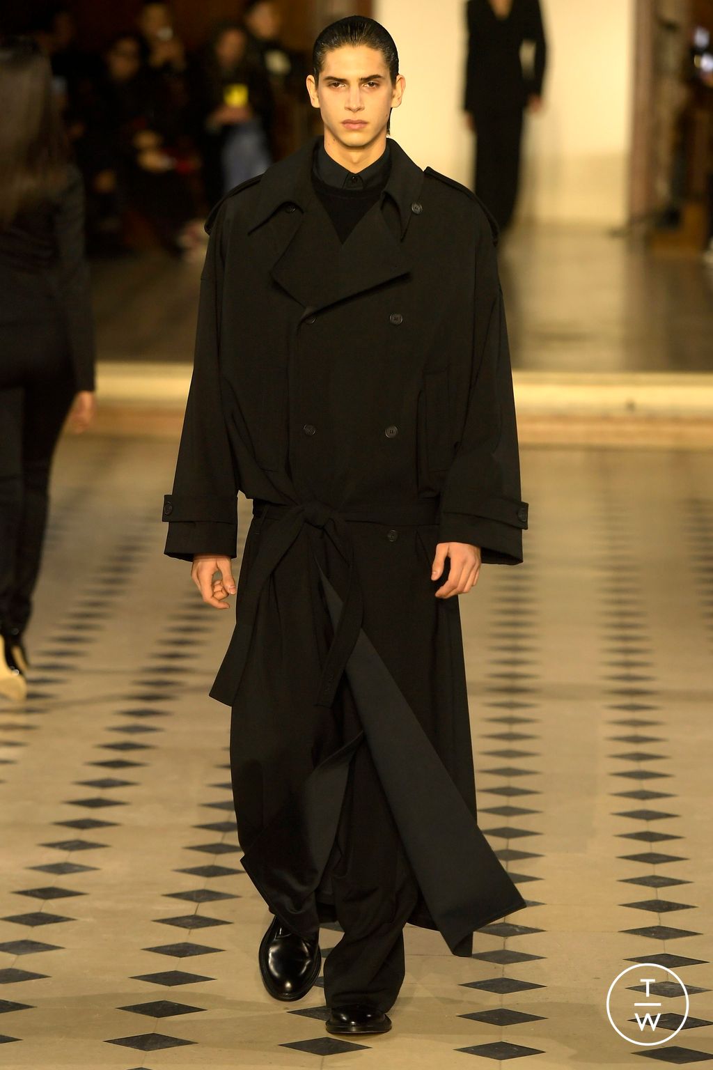 Fashion Week Paris Fall/Winter 2024 look 3 from the 032c collection 男装
