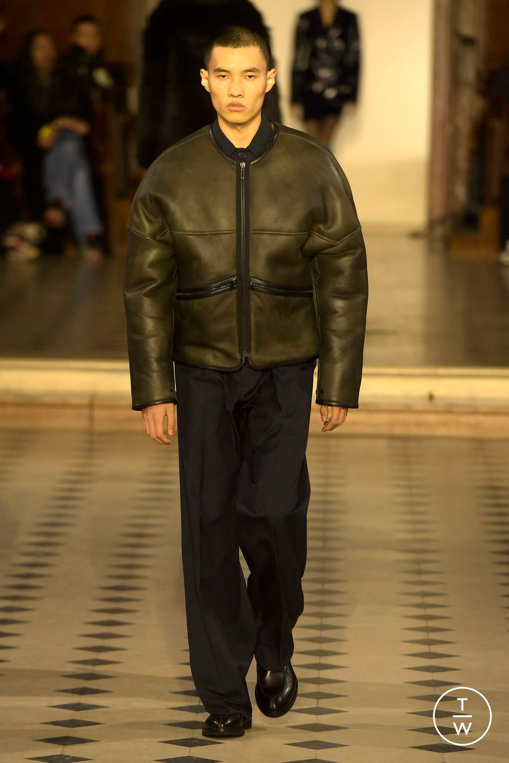 Fashion Week Paris Fall/Winter 2024 look 8 from the 032c collection menswear
