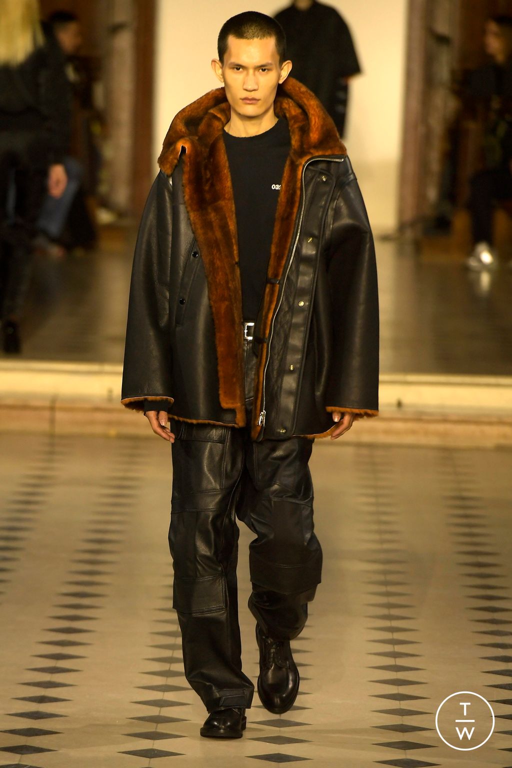 Fashion Week Paris Fall/Winter 2024 look 14 from the 032c collection 男装